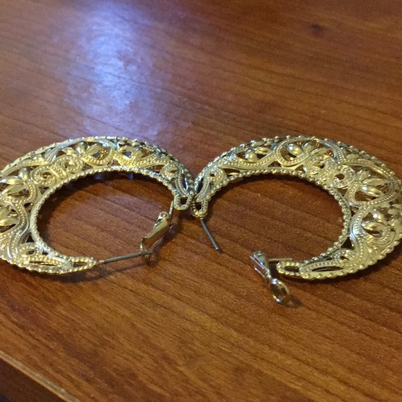 Earrings ✅ - Picture 3 of 5